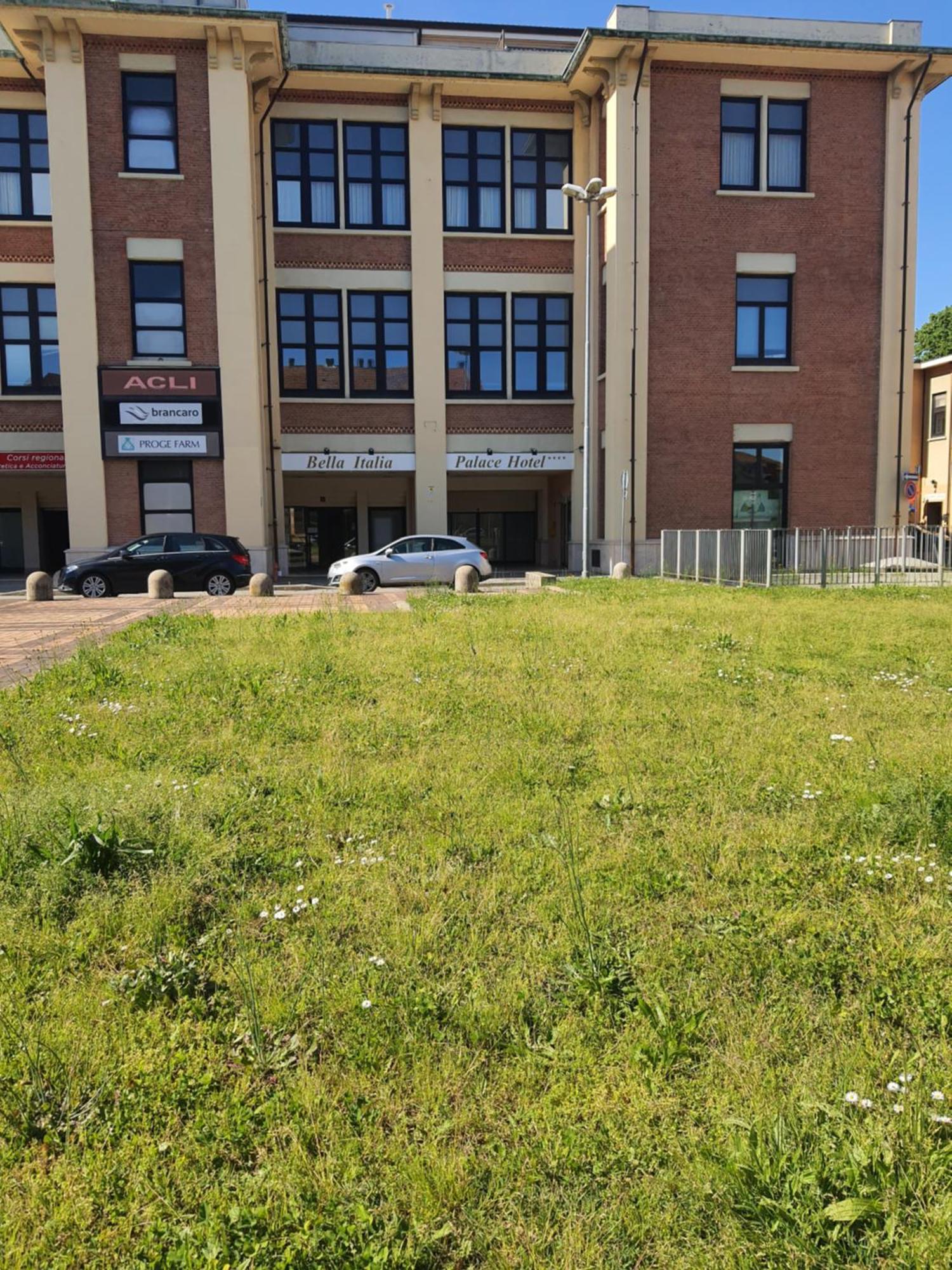 Bella Italia Palace Hotel Новара Экстерьер фото